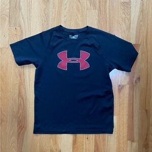 Under Armour T-shirt